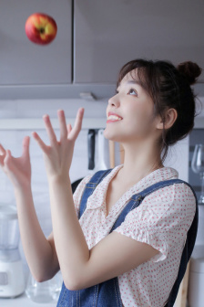 桃桃多肉任落佳